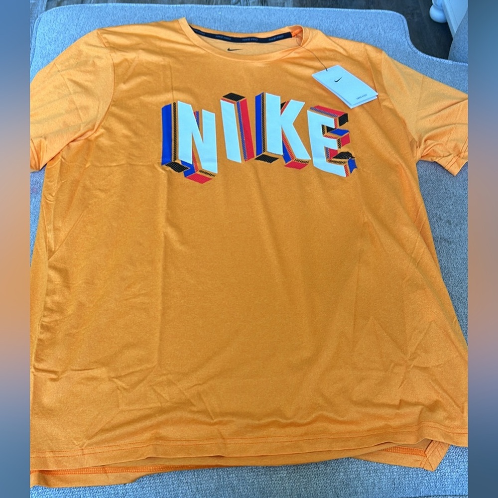 NWT men’s Nike large